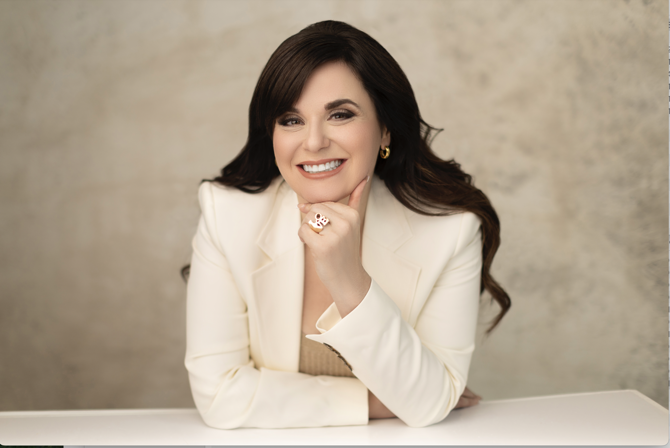Carolyn Stern Headshot - October 2025